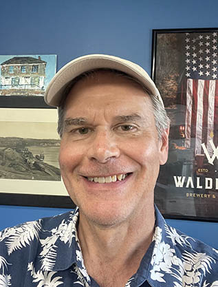 Photograph of Tom Schroeder