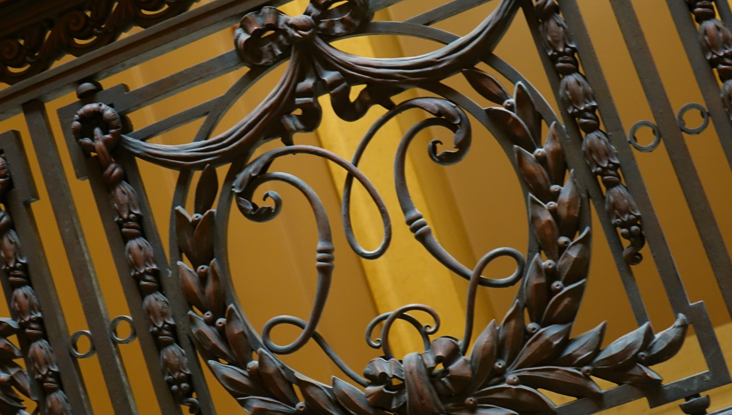 scavengerhunt-m-railings