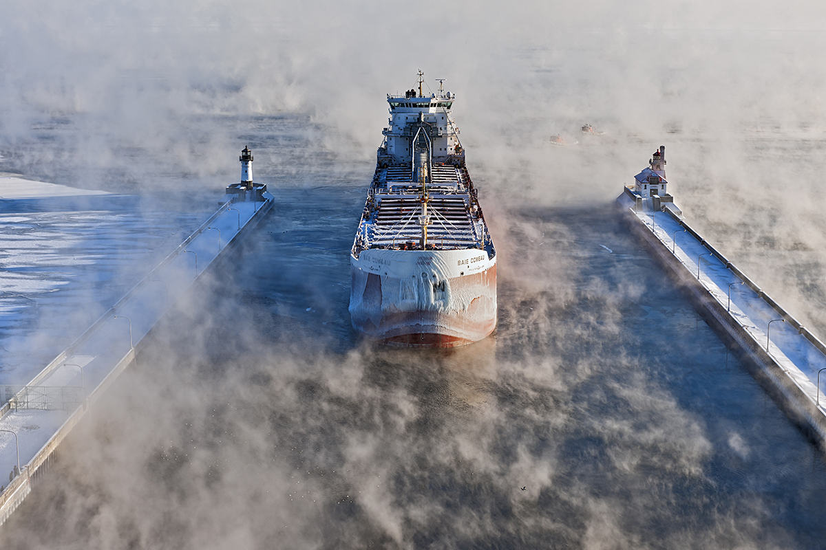 The Baie Comeau arriving on a winter morning, Port of Duluth-Superior / Credit: Robert Welton The Baie Comeau arriving on a winter morning, Port of Duluth-Superior / Credit: Robert Welton
