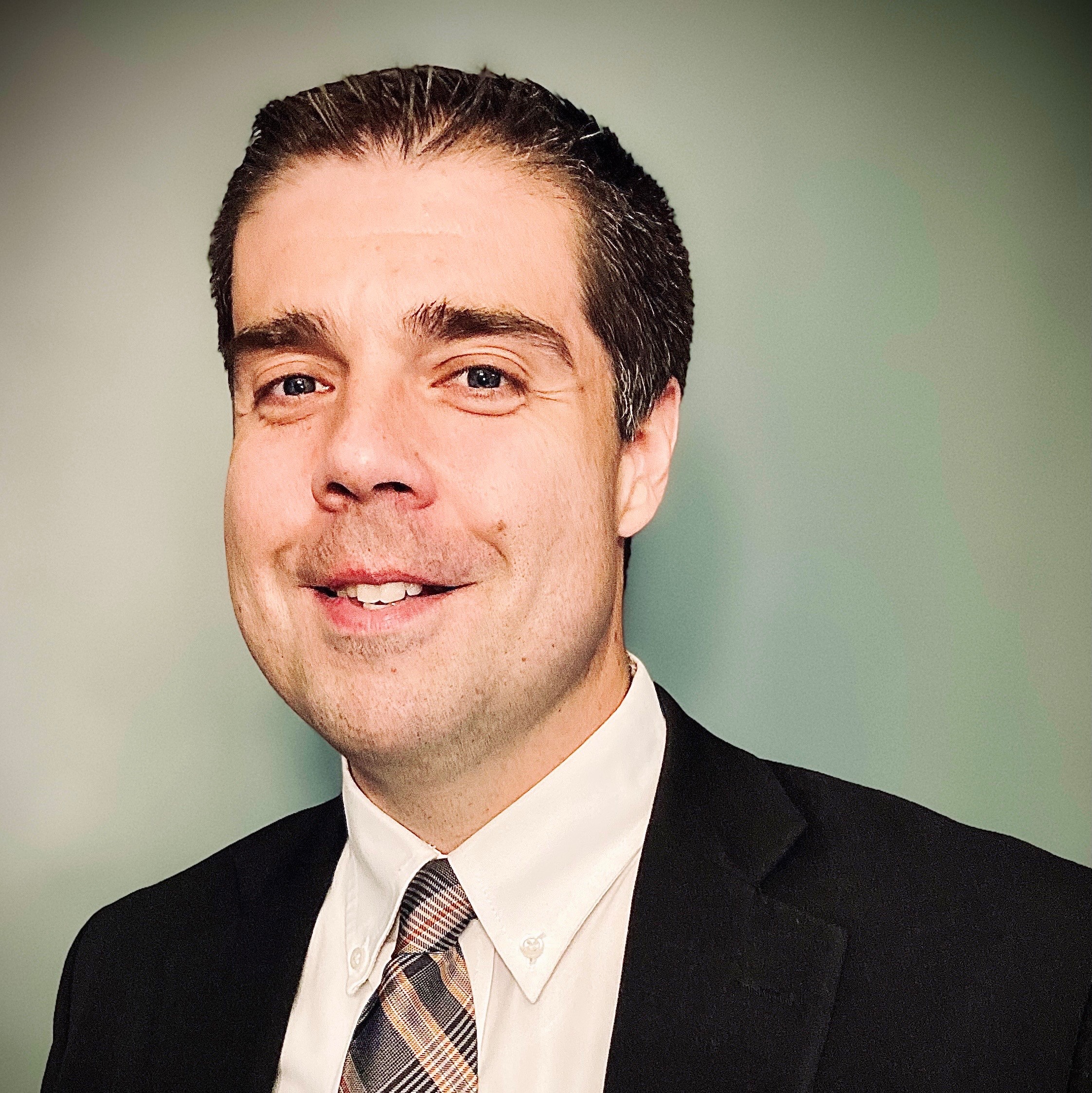 Aaron Zurek Headshot