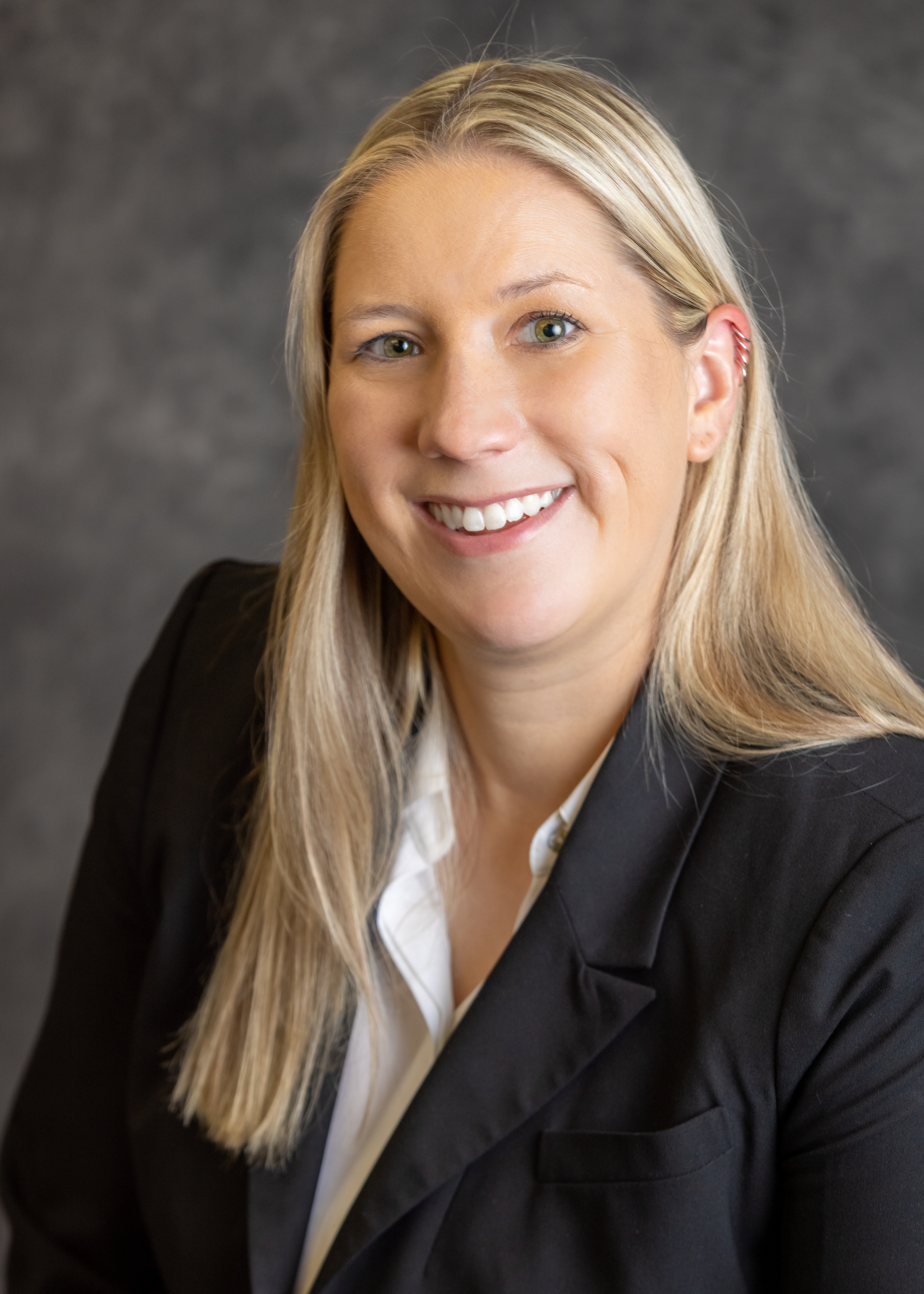 Kristine Weeks Headshot