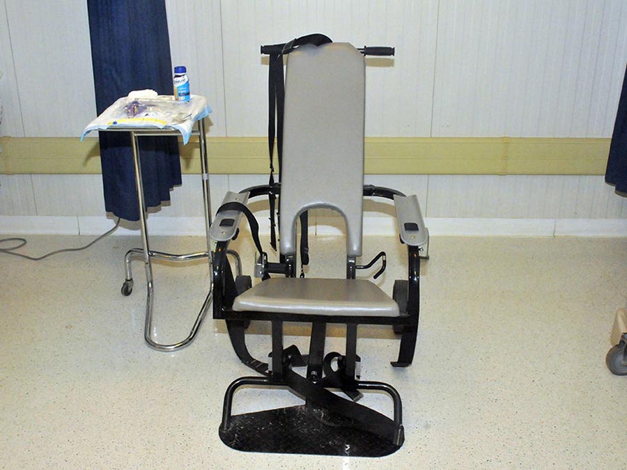 Restraint chair