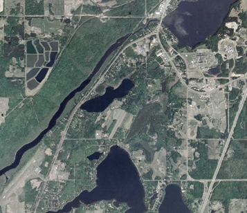 Aerial photo of lakes and ponds 