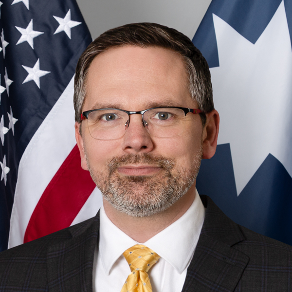 Portrait of Jon Eichten