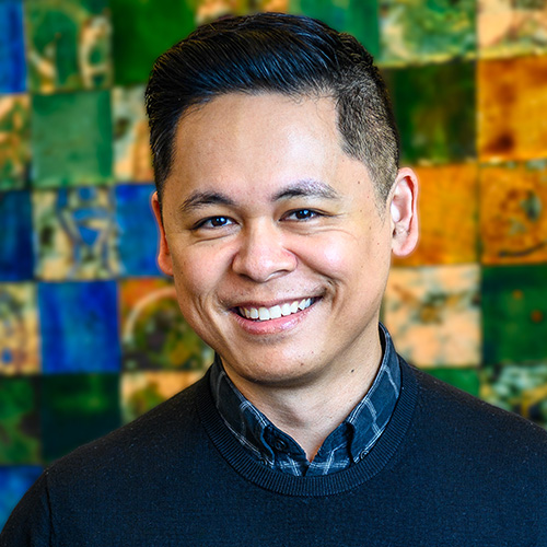 Headshot of Vince Cabansag