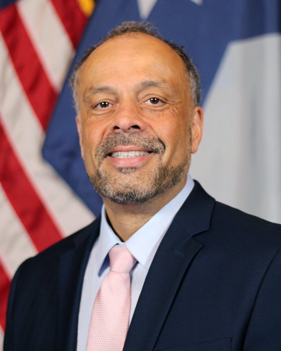 Portrait of Tarek Tomes.