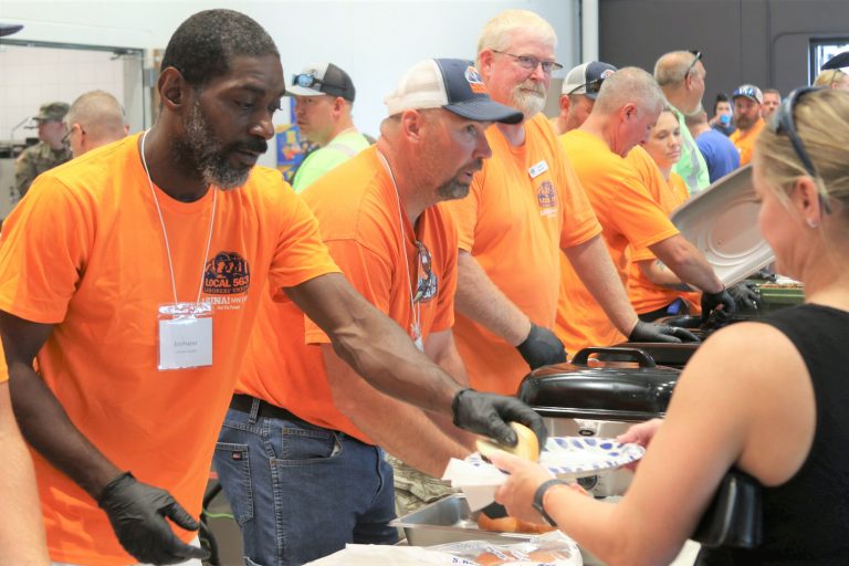 NationalGuardServingFood